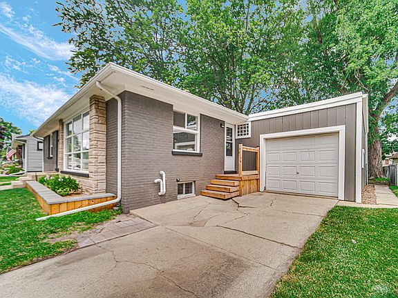 3rd image of 2845 Parkway Dr