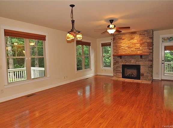 5th image of 173 Holly Haven Ct