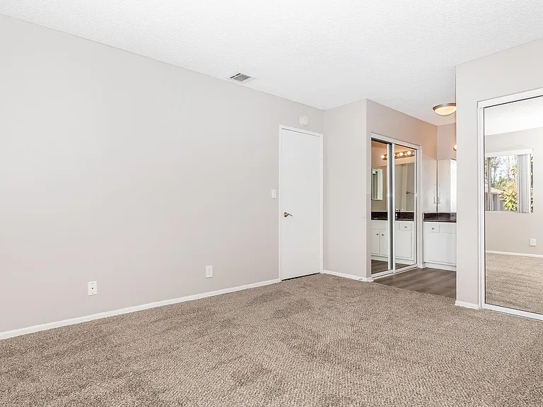 Sierra Vista — Photo 32