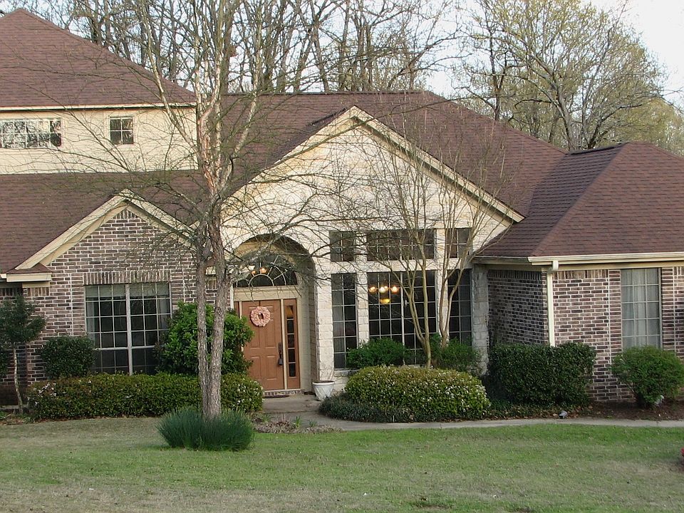 1st image of 6910 Forest Oak Dr