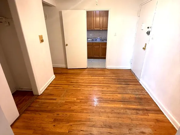 2265 Ocean Parkway image 18 of 19