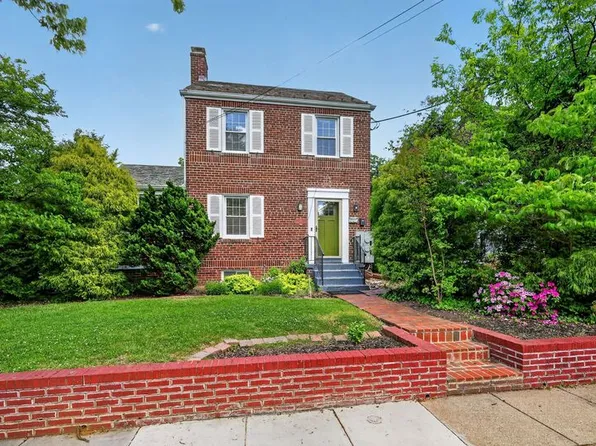2112 34th St SE, Washington, DC 20020