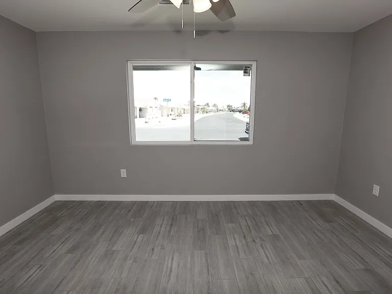 10631 W Salem Dr — Photo 25