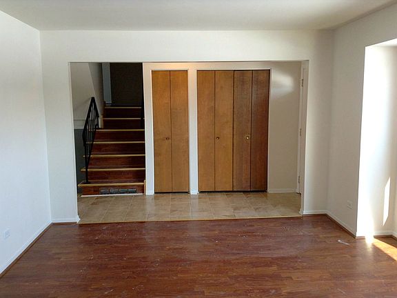 4th image of 22600 Pleasant Dr