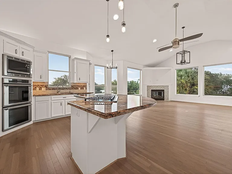 7203 Timberlake Dr — Photo 21