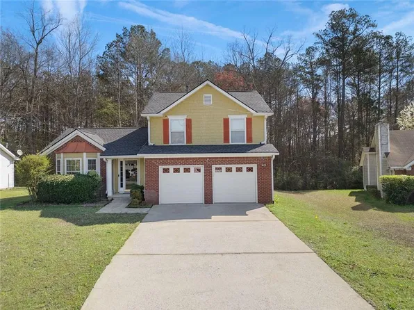 370 Emerald Green Ct, Atlanta, GA 30349