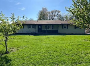 8678 N 1900 East Rd, Bloomington, IL 61705