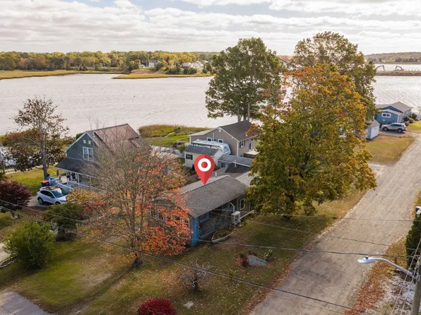 11 Winter St, Wareham, MA 02571