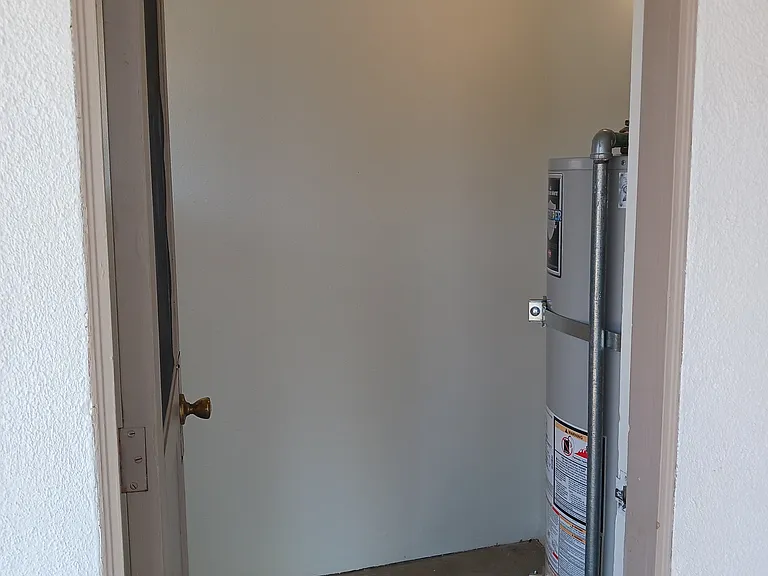 STORAGE ROOM
