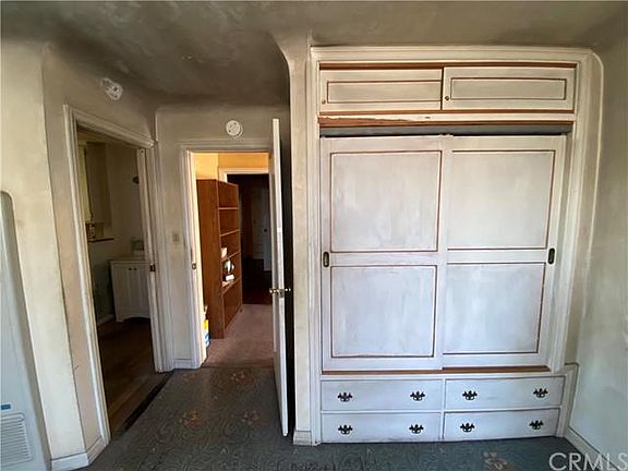 3rd image of 327 S McDonnell Ave