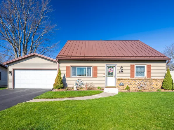 213 E Jefferson St, Westville, IN 46391