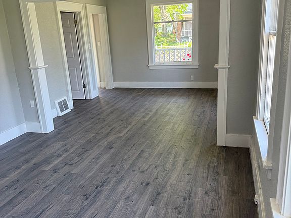 2nd image of 3004 W Meidroth St