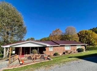 227 Bailey Rd, Cedar Bluff, VA 24609