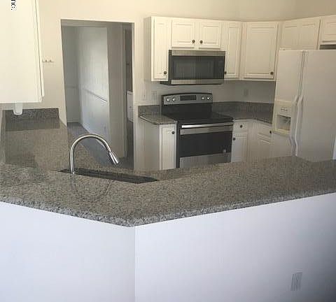 4th image of 1402 Hawks Crest Dr