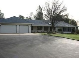 8251 Equestrian Dr, Redding, CA 96001