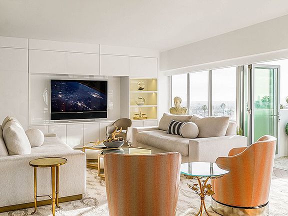 2nd image of 7135 Hollywood Blvd APT 1007