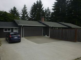 2009 Blake Rd, McKinleyville, CA 95519