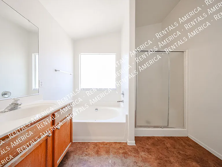 16195 W Lincoln St — Photo 28