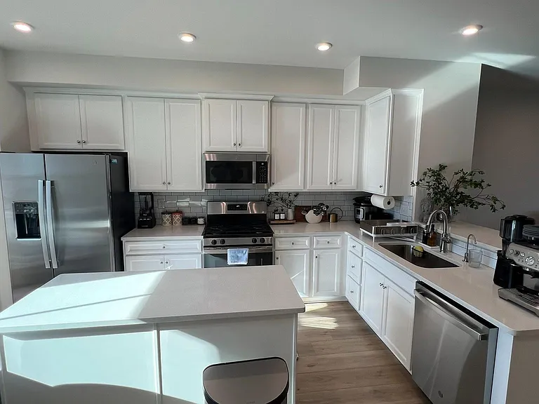11 Sidney Ln — Photo 8