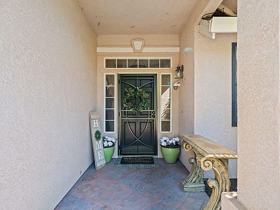 4th image of 2945 Forest Hills Dr