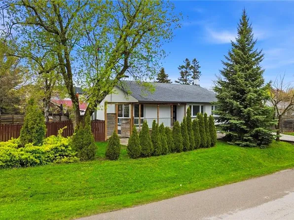 1403 Selkirk Ave, Oakville, ON L6L 2V5