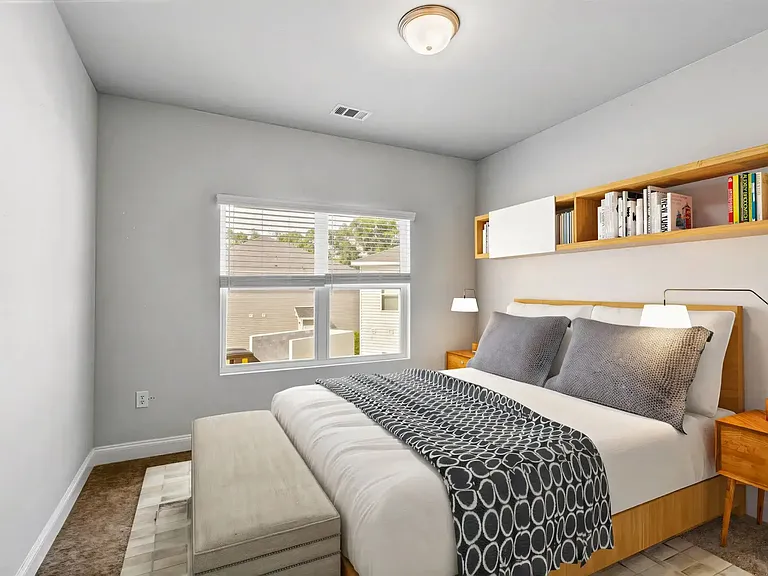 Hickory Grove Apartments — Photo 14
