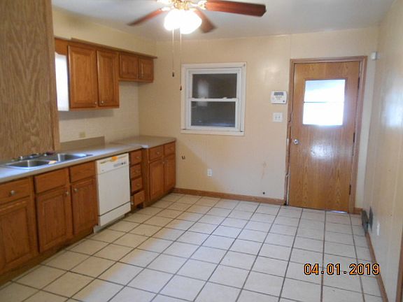 5th image of 7534 S Crandon Ave