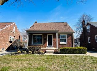 22501 Gaukler St, Saint Clair Shores, MI 48080