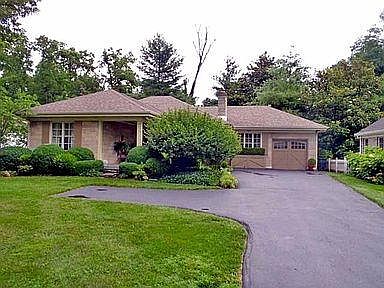 1st image of 1439 Lakewood Dr
