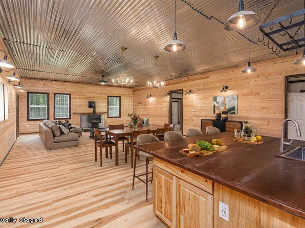 675 Griz Ln, Marion, MT 59925