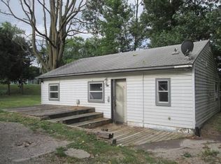 3828 F Ave NW, Cedar Rapids, IA 52405