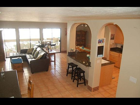 Kitchen/Living area