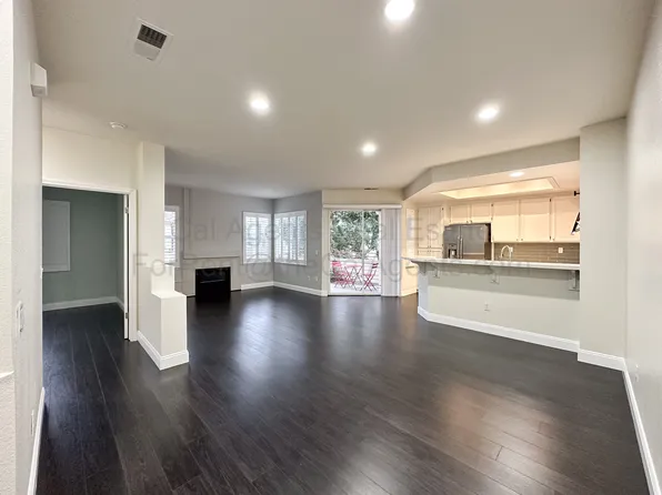 2146 Sand Dollar Dr, Richmond, CA 94804