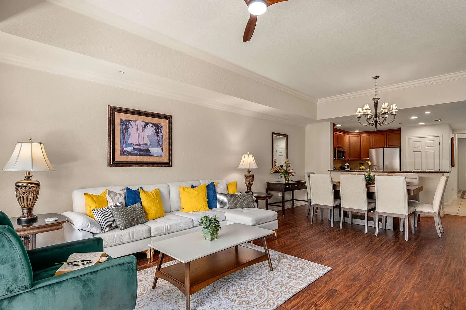 3 bed, 3.0 bath, 1334 sqft, $4,447 — Photo 3