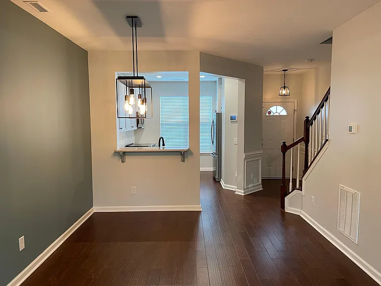 100 Stratford Lakes Dr #166 — Photo 3
