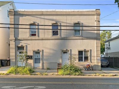 887 Branch Ave, Providence, RI, 02904