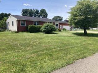 361 Meadow Ln, Newark, OH 43055