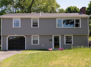 17 Vista St, Melrose, MA 02176