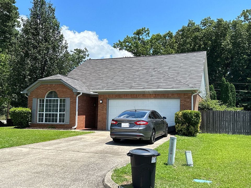 2nd image of 1001 Brookstone Ln