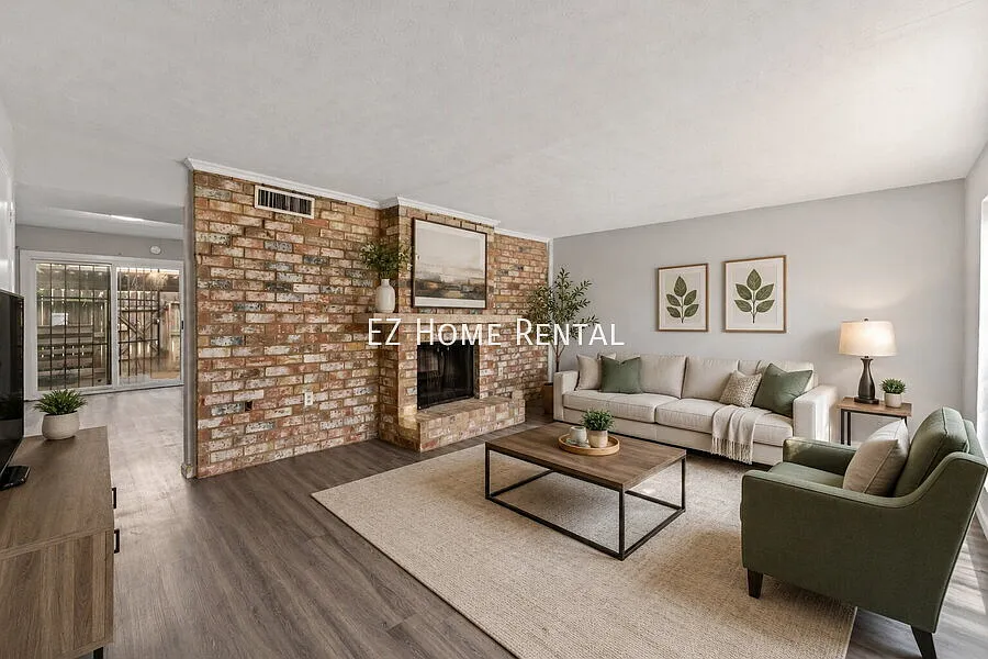Move-In Special Pay $0 Rent For August! Move In During August And Pay No Prorated Rent For August... — Photo 1