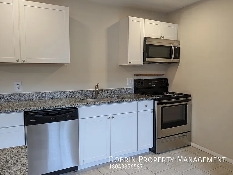 1422 Winder St #4 — Photo 11