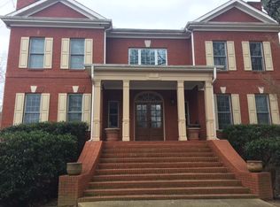 202 Hunters Cove Rd, Huntsville, AL 35806