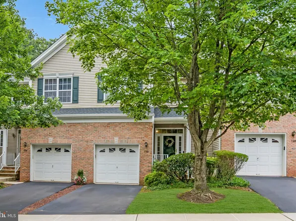 132 Hoover Ave, Princeton, NJ 08540