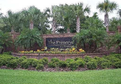 Prestigious Neighborhood with perfect location!