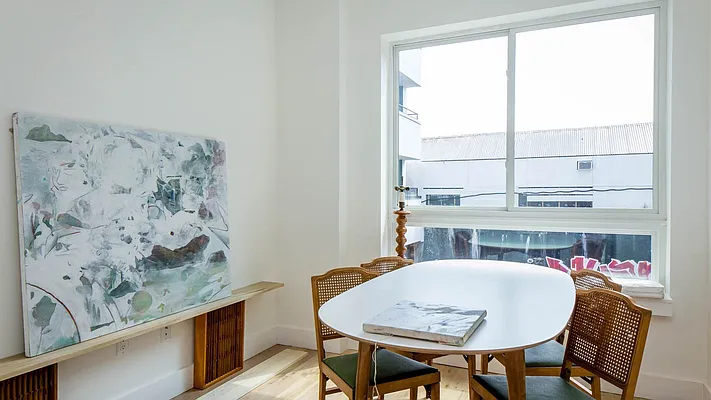 Rented by Nooklyn NYC LLC | media 52