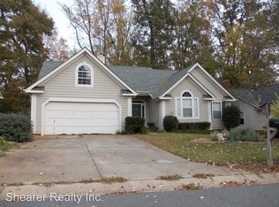 10325 Ashley Farm Dr, Matthews, NC 28105