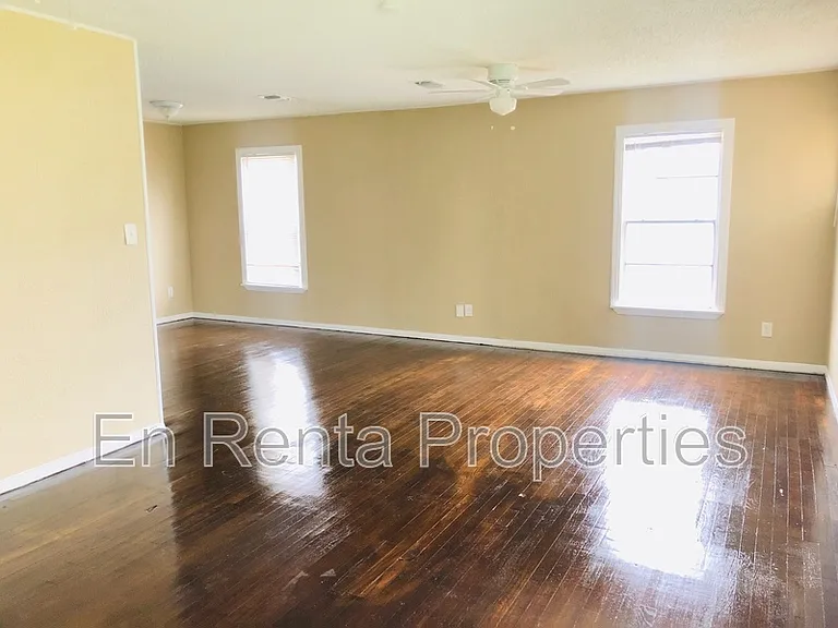 6037 Graham St — Photo 5