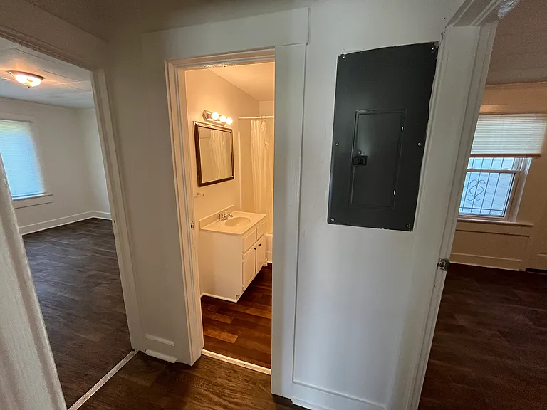702 Elberta St #2 — Photo 6