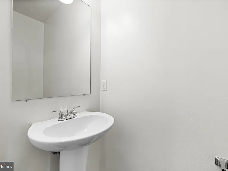 22 Shady Tree Ct — Photo 14