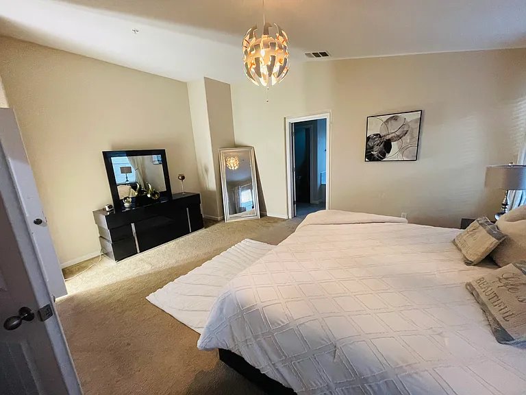 274 Altadena Cir — Photo 20